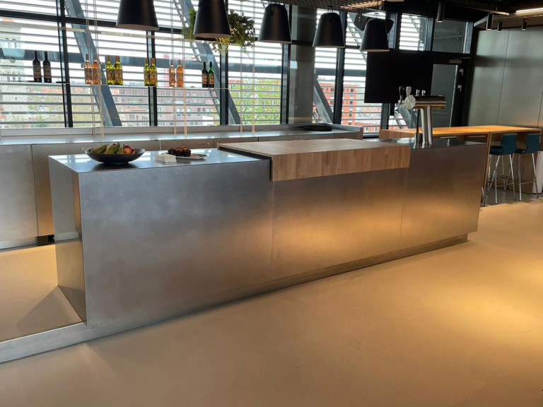rvs-interieurbouw-keuken-PSV-stadion-business-lounge-4