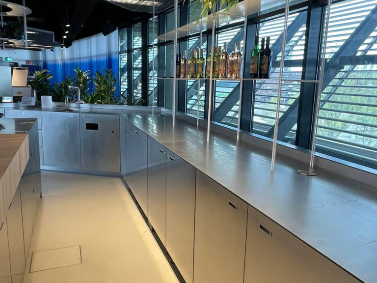 rvs-interieurbouw-keuken-PSV-stadion-business-lounge-5