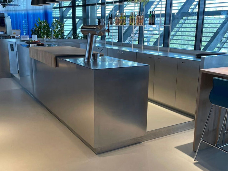 rvs-interieurbouw-keuken-PSV-stadion-business-lounge-3
